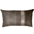 Cojín rectangular con diferentes tonos de marrón