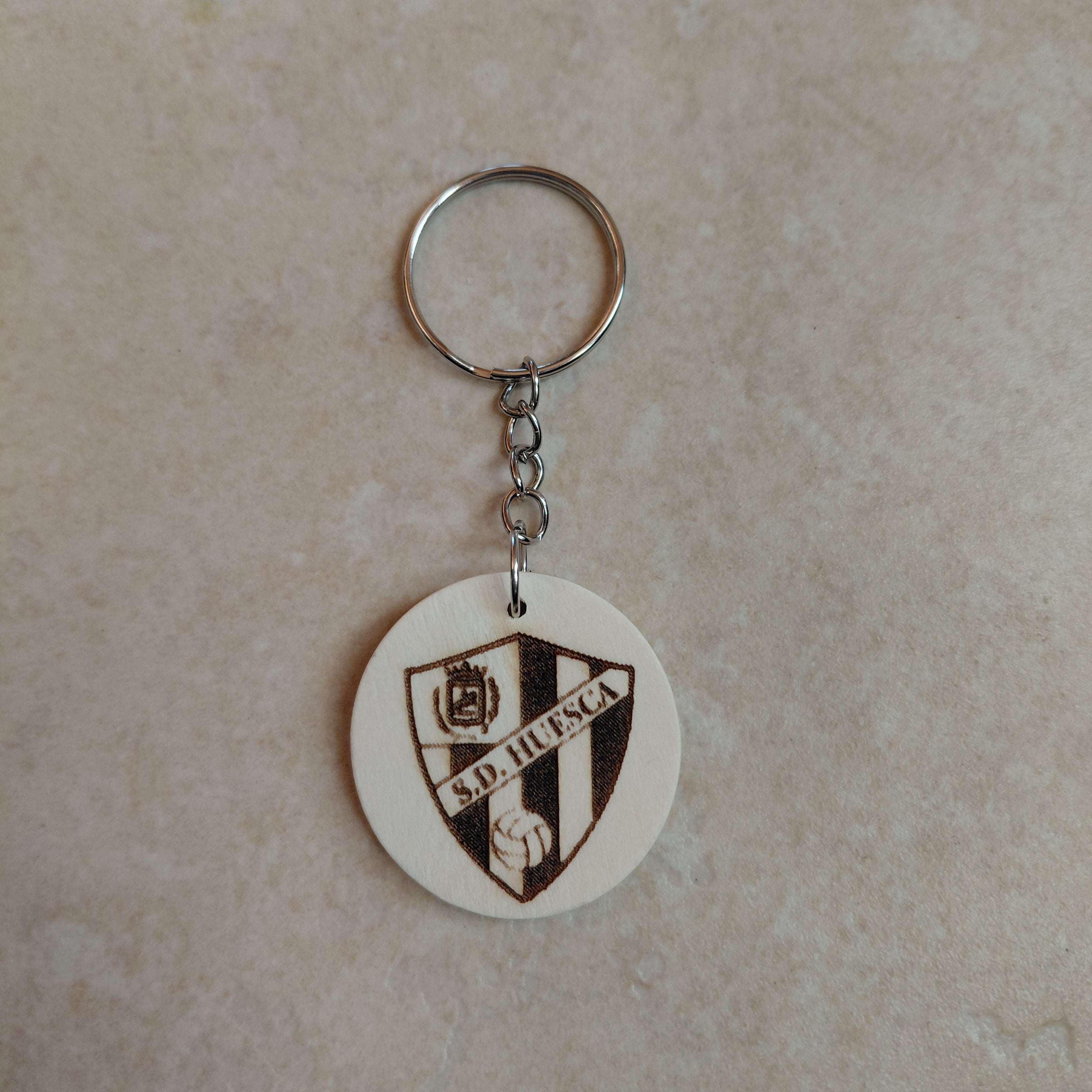 Llavero de madera grabado láser Huesca