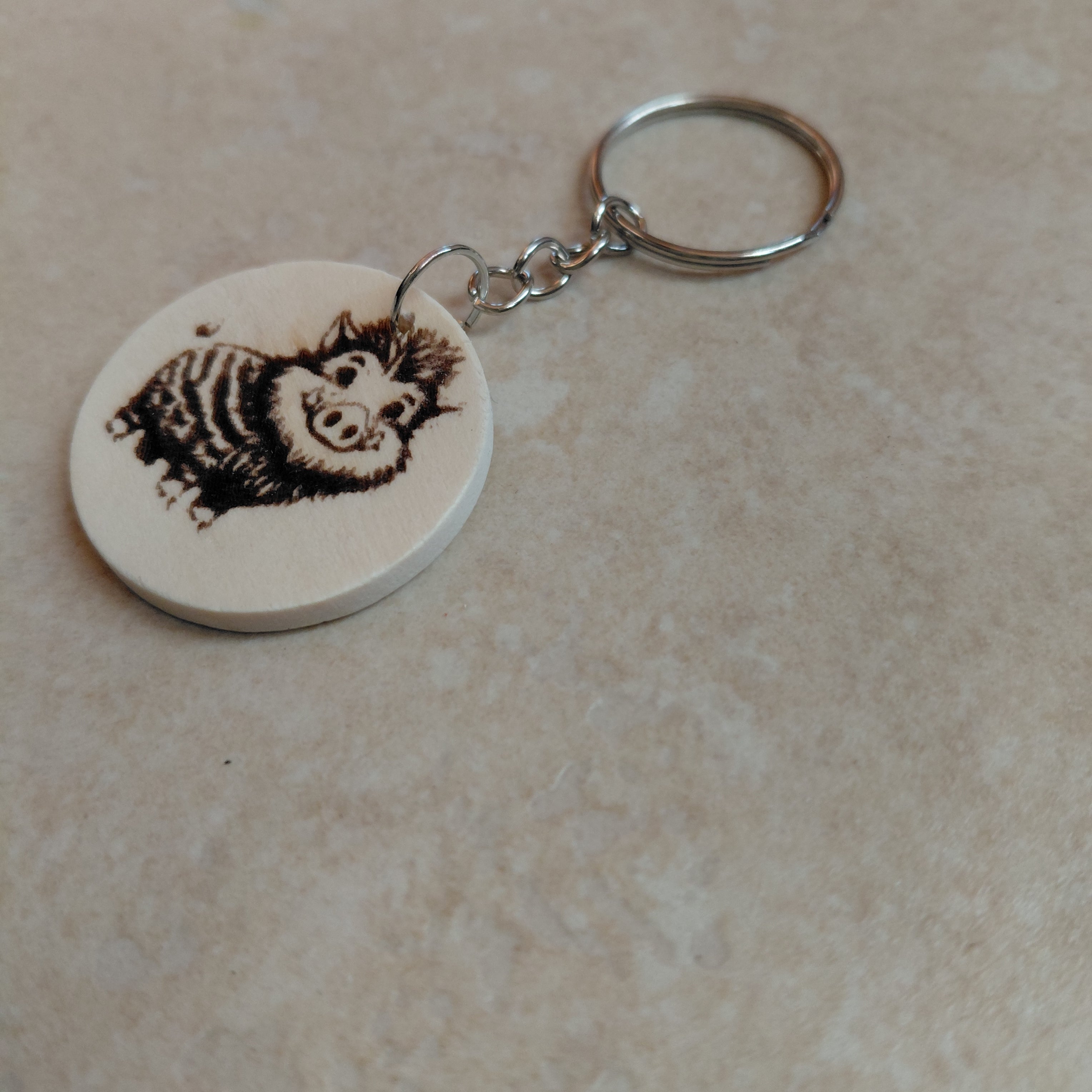 Llavero de madera grabado láser Jabalí