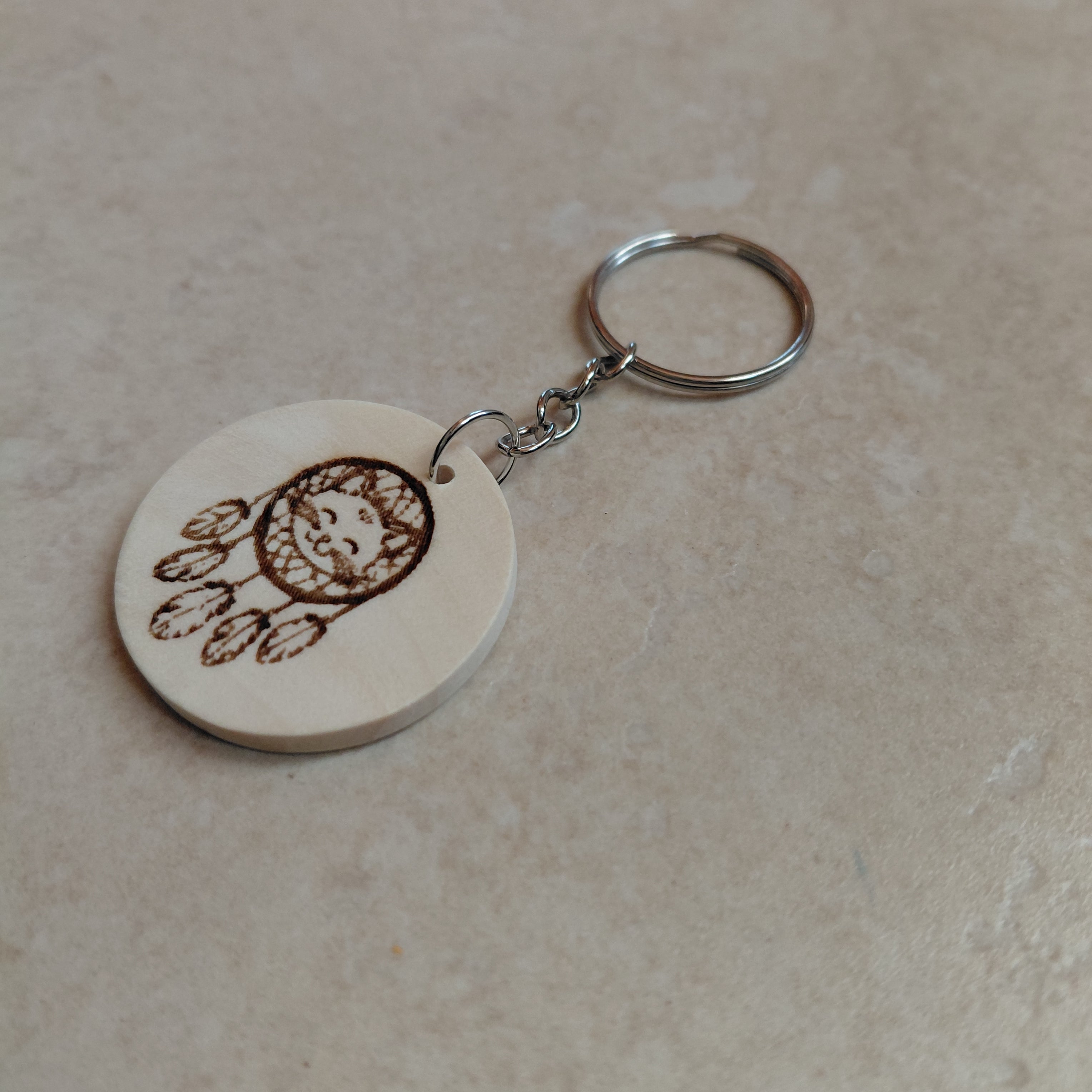 Llavero de madera grabado láser Atrapasueños gato