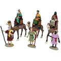 Navidad, Belén, Reyes Magos con camellos y pajes reales de estilo clásico. La mejor opción si hay niños en casa, disfruta montando el pesebre en familia con este fantástico pack que incluye a los 3 Reyes Magos de oriente (Melchor, Gaspar y Baltasar), todos ellos montados en sus respectivos camellos y acompañados por sus pajes reales. Pintados con todo lujo de detalles.