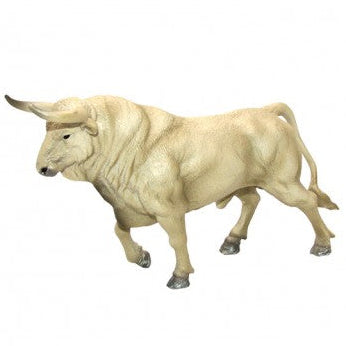 Figuras animales a escala, figura de toro bravo jabonero trotando, toro blanco con cuernos